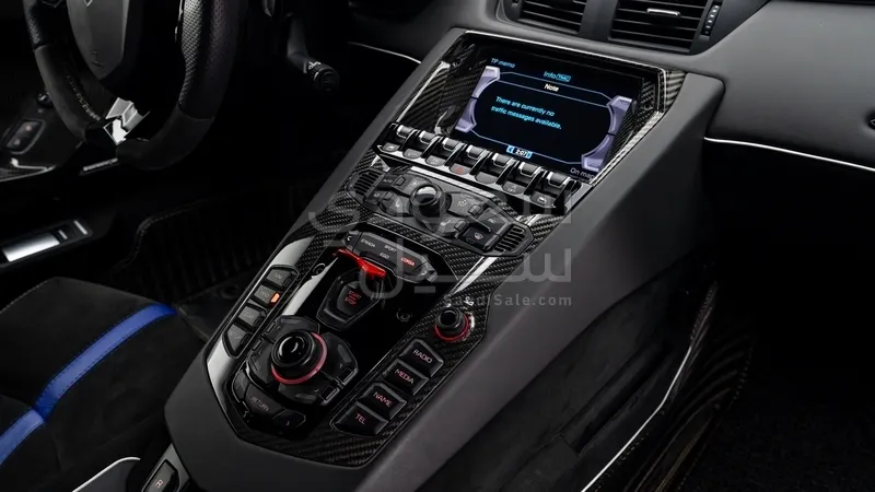 2019 لمبرجيني افنتادور إس في جاي