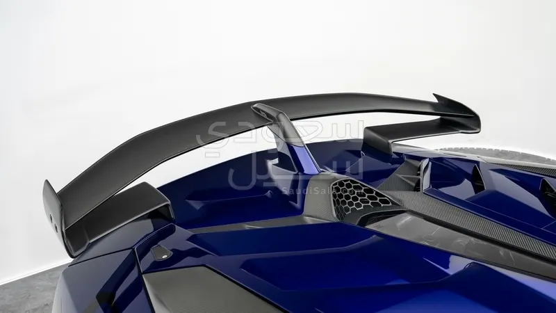 2019 لمبرجيني افنتادور إس في جاي