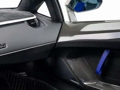 2019 لمبرجيني افنتادور إس في جاي