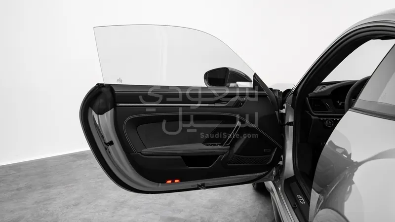 2025 بورش 911 جي تي 3