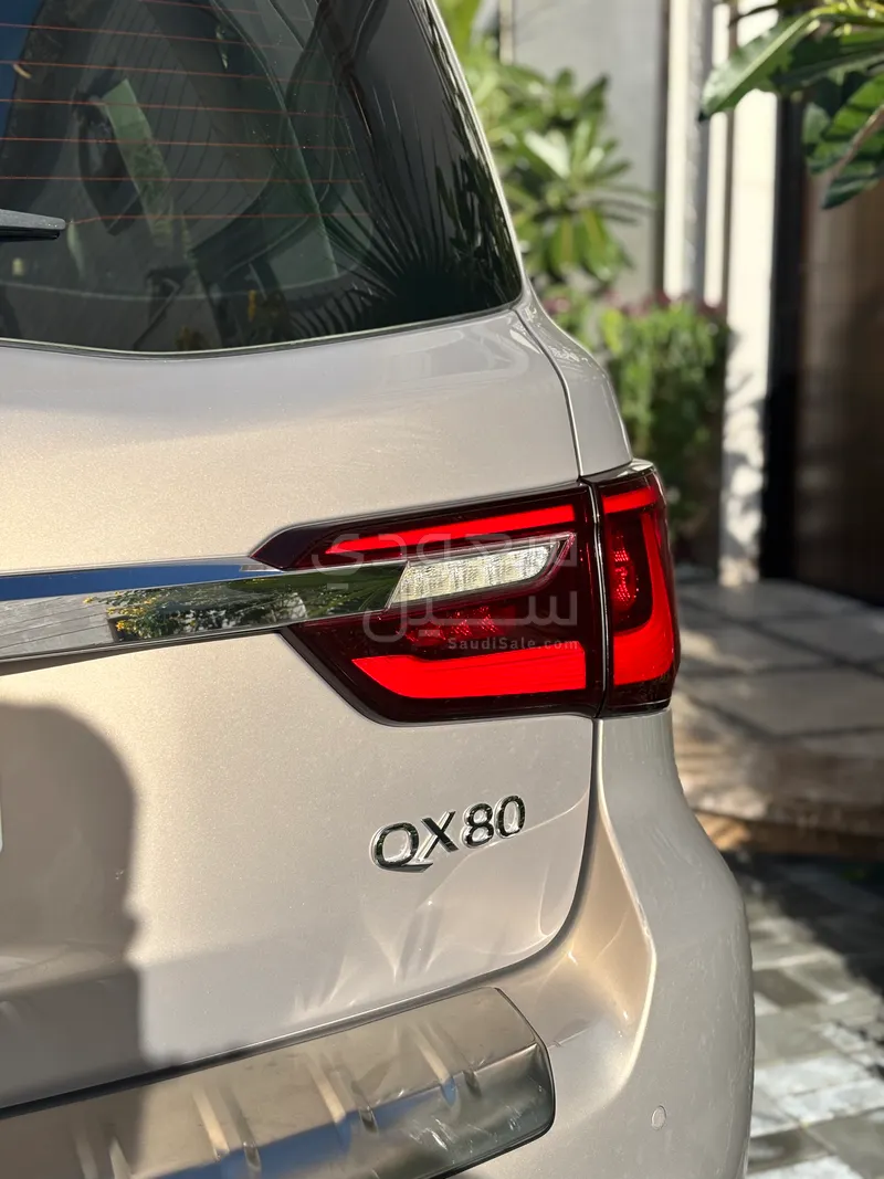 2020 انفينيتي كيو اكس 80