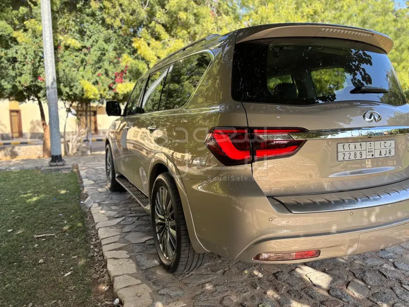 2020 انفينيتي كيو اكس 80