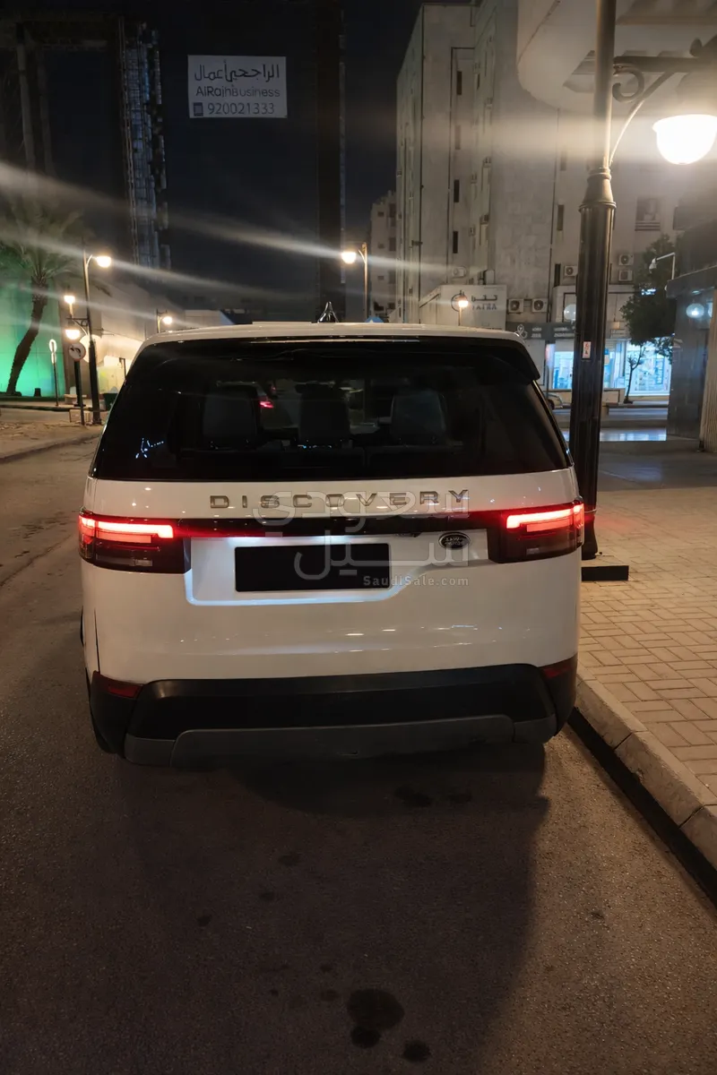 2019 لاند روفر ديسكفري