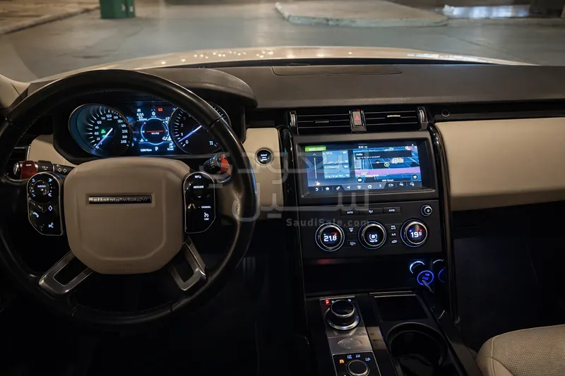 2019 لاند روفر ديسكفري