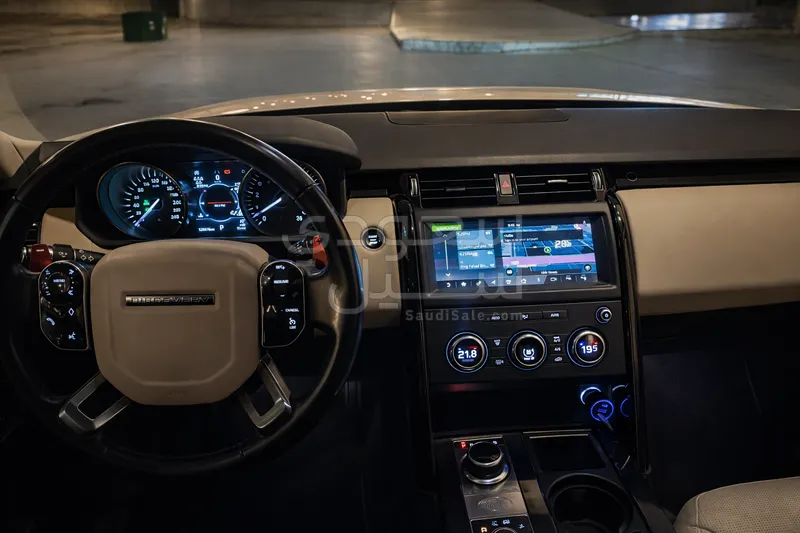 2019 لاند روفر ديسكفري