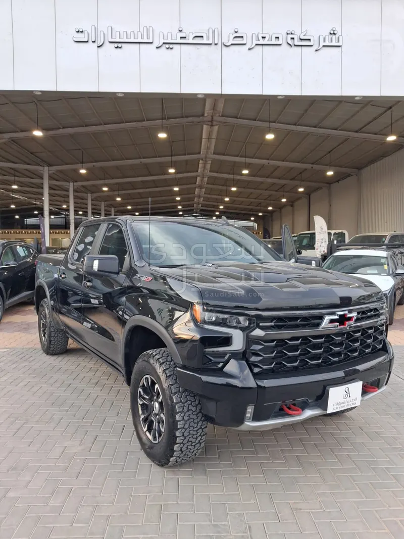 2023 شفروليه سلفرادو هاي كانتري