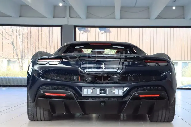 2024 فيراري جي تي بي 296