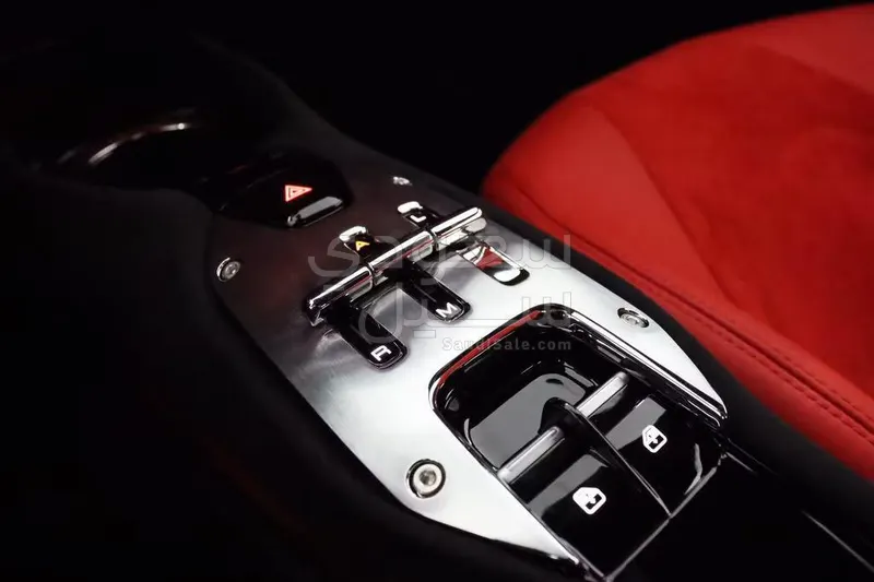 2024 فيراري جي تي بي 296