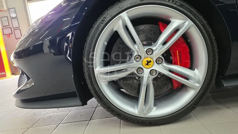 2024 فيراري جي تي بي 296