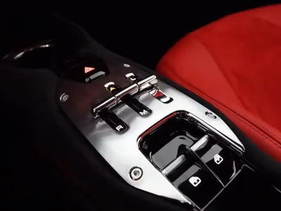 2024 فيراري جي تي بي 296