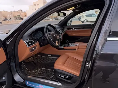 2022 بي ام دبليو الفئة السابعة 730 إل أي