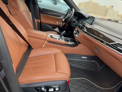 2022 بي ام دبليو الفئة السابعة 730 إل أي