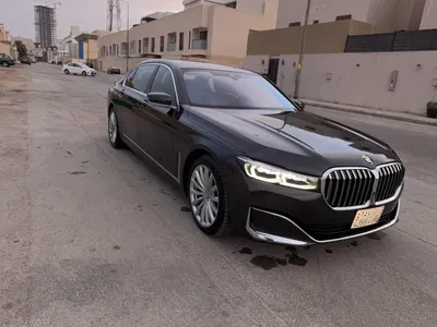 2022 بي ام دبليو الفئة السابعة 730 إل أي