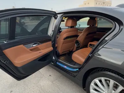 2022 بي ام دبليو الفئة السابعة 730 إل أي