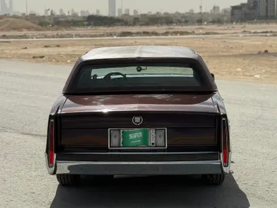 1990 كاديلاك ديفيل