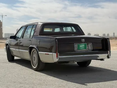 1990 كاديلاك ديفيل