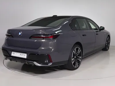 2026 بي ام دبليو الفئة السابعة 735أي