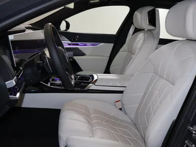 2026 بي ام دبليو الفئة السابعة 735أي