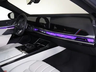 2026 بي ام دبليو الفئة السابعة 735أي