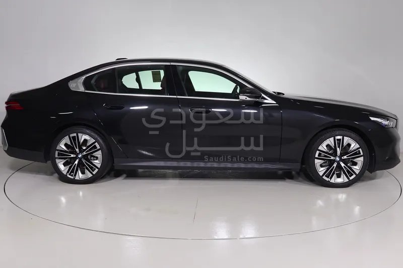 2026 بي ام دبليو الفئة الخامسة 520 أي