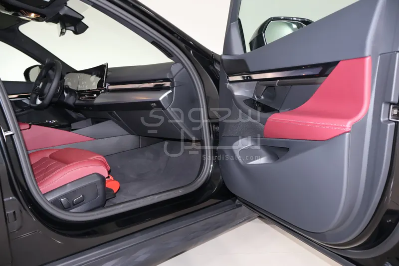 2026 بي ام دبليو الفئة الخامسة 520 أي