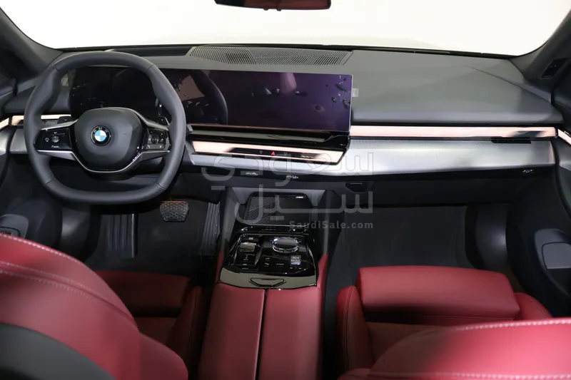 2026 بي ام دبليو الفئة الخامسة 520 أي