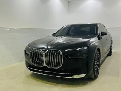 2026 بي ام دبليو الفئة السابعة 735أي