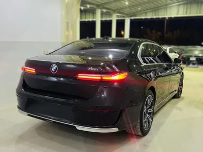 2026 بي ام دبليو الفئة السابعة 735أي