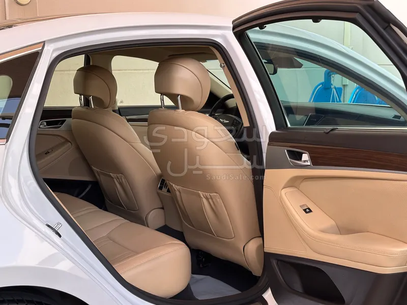 2018 جينيسيس جي 80