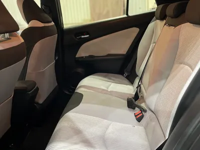 2017 تويوتا بريوس