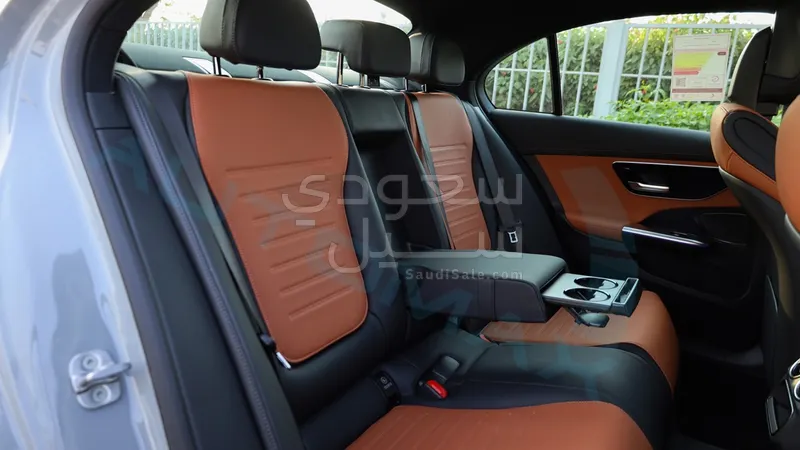 2026 مرسيدس - بنز سي 200 أي إم جي