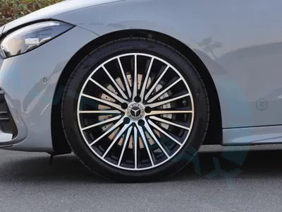 2026 مرسيدس - بنز سي 200 أي إم جي