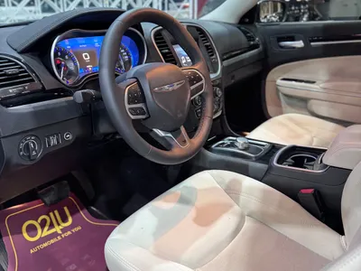 2023 كرايسلر 300 سي