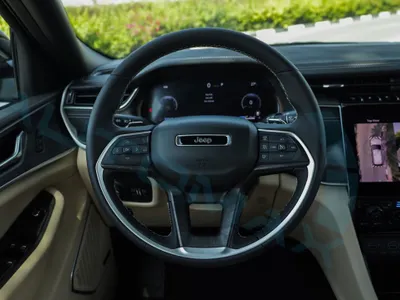 2025 جييب جراند شيروكي ليمتد بلس