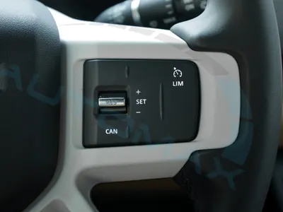 2025 لاند روفر ديفيندر اكس داينمك