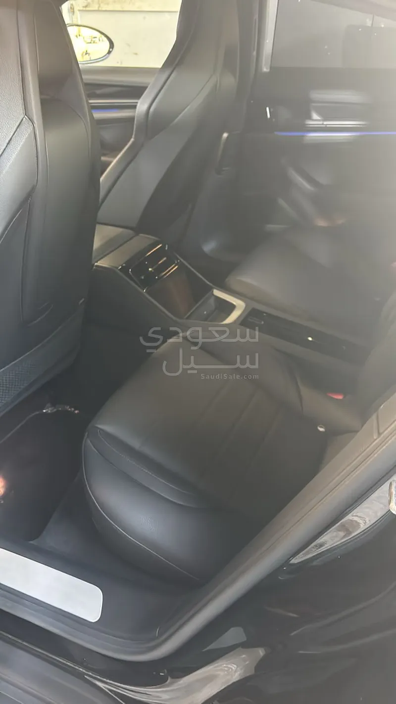 2025 بورش بانميرا 4