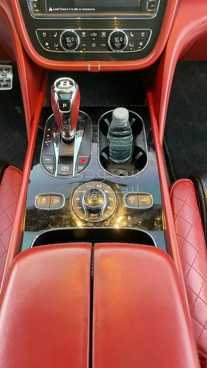 2017 بنتلي بنتايجا الاصدار الاسود