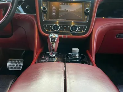 2017 بنتلي بنتايجا الاصدار الاسود