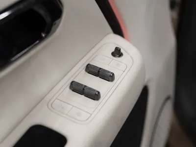 2026 روكس 01 أدماس