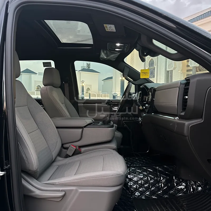 2025 جي ام سي سييرا اتش دي 2500