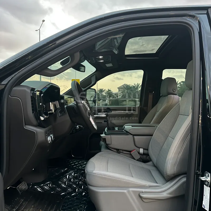 2025 جي ام سي سييرا اتش دي 2500