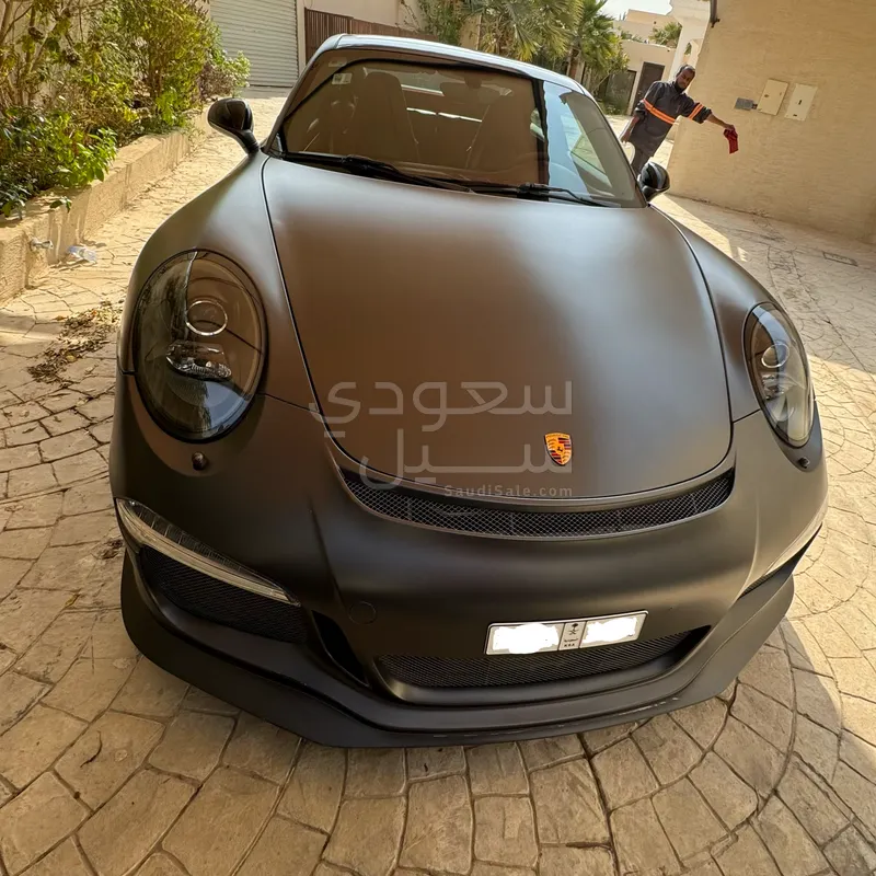 2013 بورش 911 كاريرا