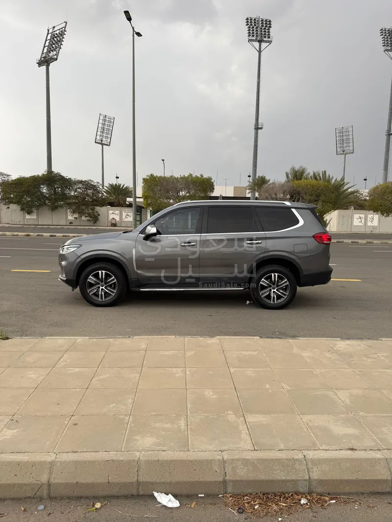 2023 ماكسيوس دي 90