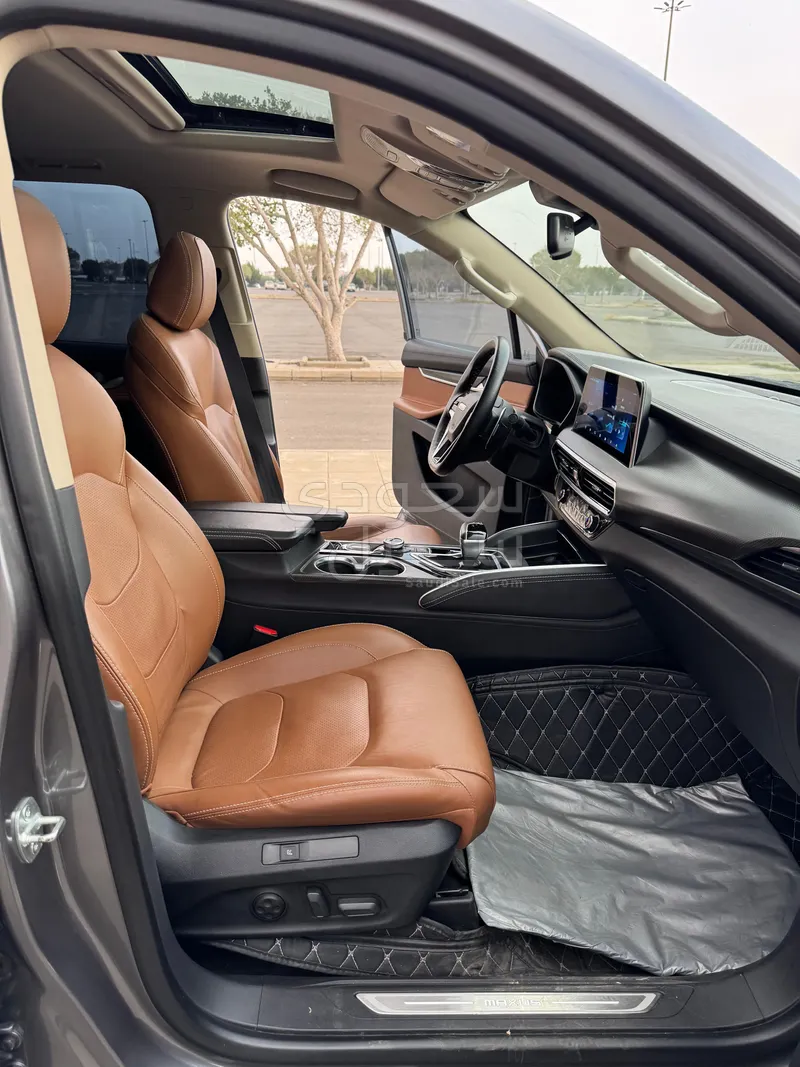 2023 ماكسيوس دي 90