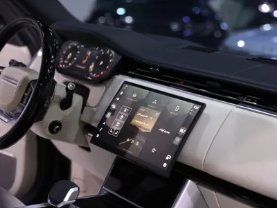 2024 لاند روفر رينج روفر اوتوبيوغرافي