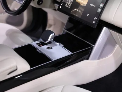 2024 لاند روفر رينج روفر اوتوبيوغرافي