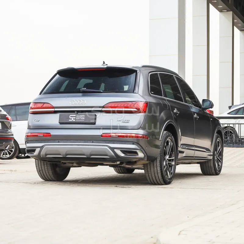 2021 اودي كيو 7