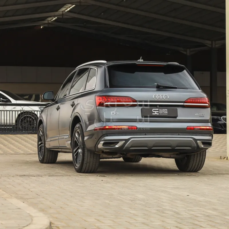 2021 اودي كيو 7