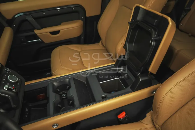 2026 لاند روفر ديفيندر اس اي