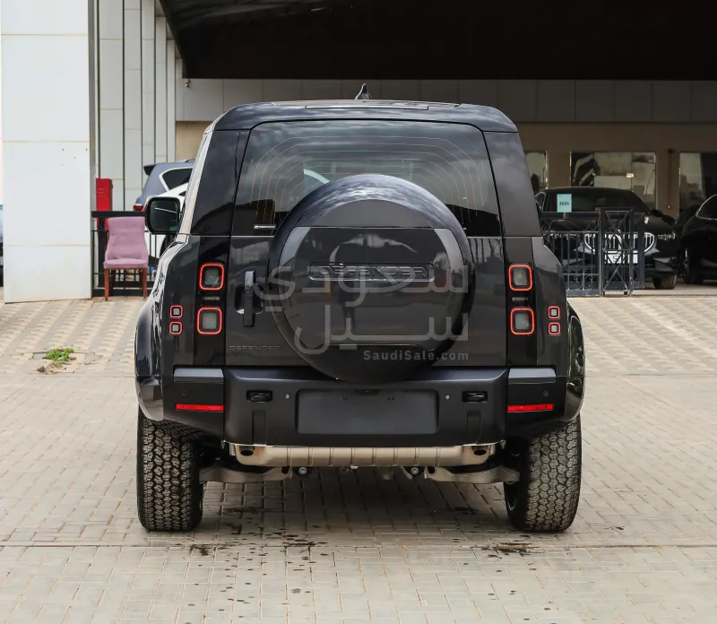 2026 لاند روفر ديفيندر اس اي